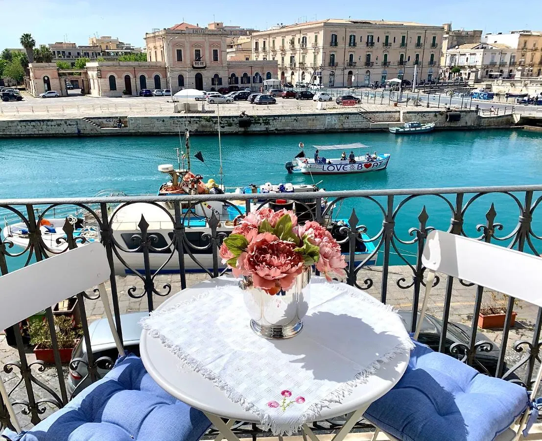 Suite 18, casa di charme in Ortigia Syracuse Italia