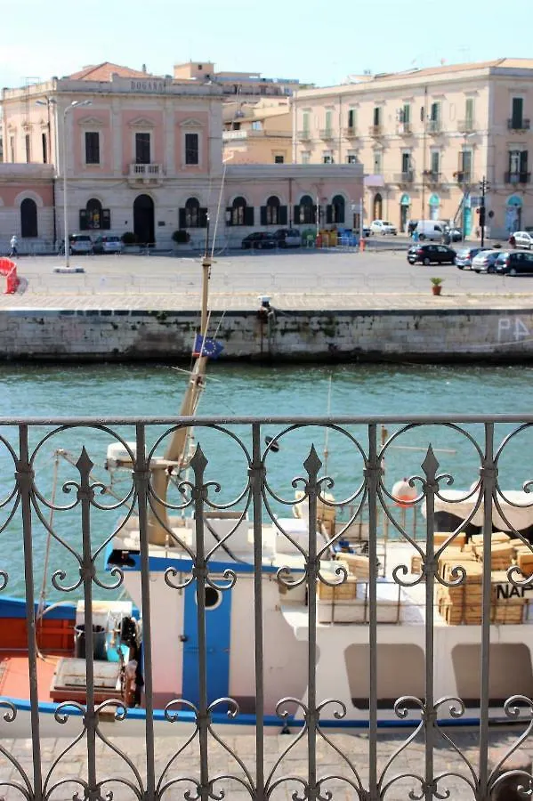 Suite 18, casa di charme in Ortigia Syracuse Casa vacanze