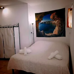  Holiday home Calafatari